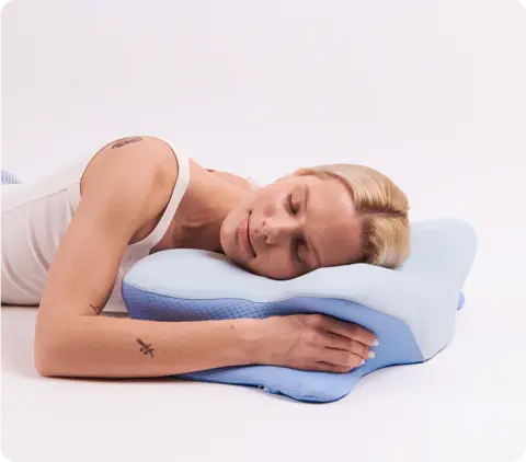 Derila Ergo Pillow supporting the natural cervical curve